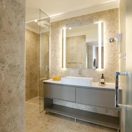 Simma Luxury & Aparthotel Belgrade