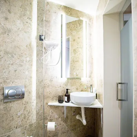 Simma Luxury & * Belgrade