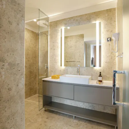 Simma Luxury & 4* بلغراد