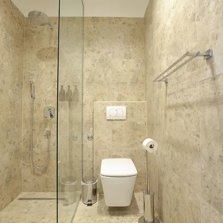 Simma Luxury & بلغراد